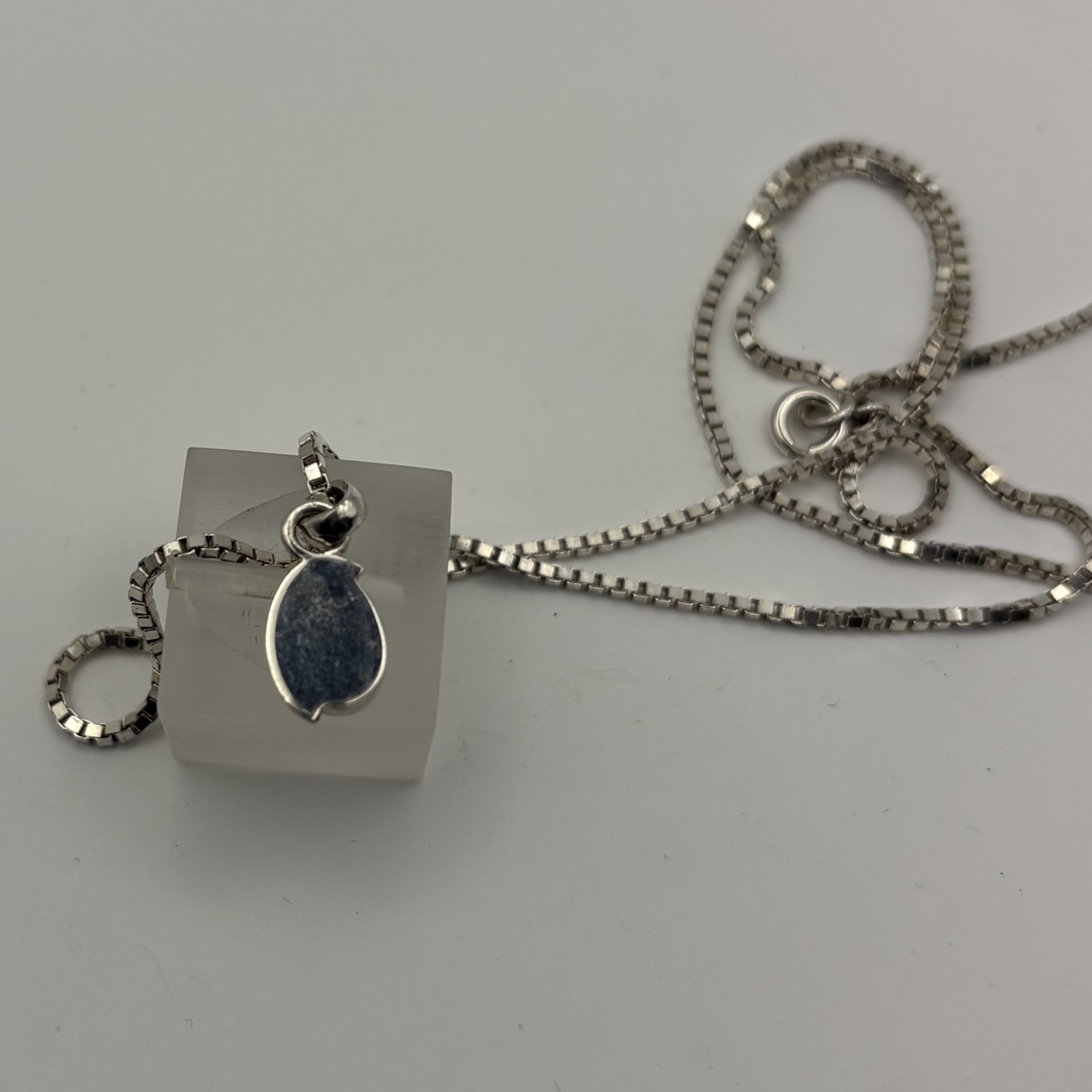pendentif-rune-arriere